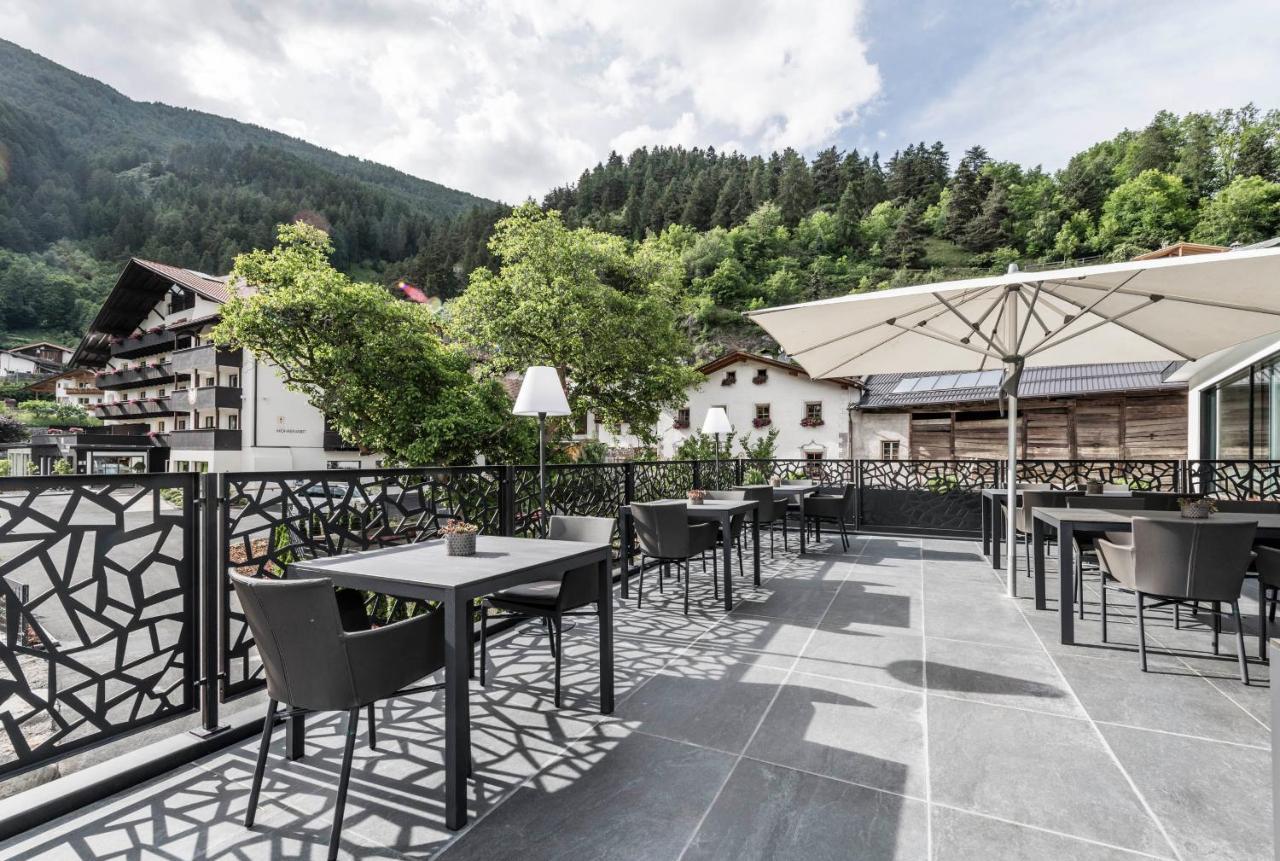 Hotel Der Mohrenwirt **** Burgusio Esterno foto