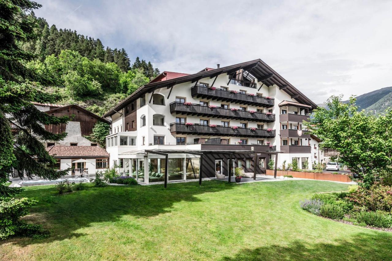 Hotel Der Mohrenwirt **** Burgusio Esterno foto